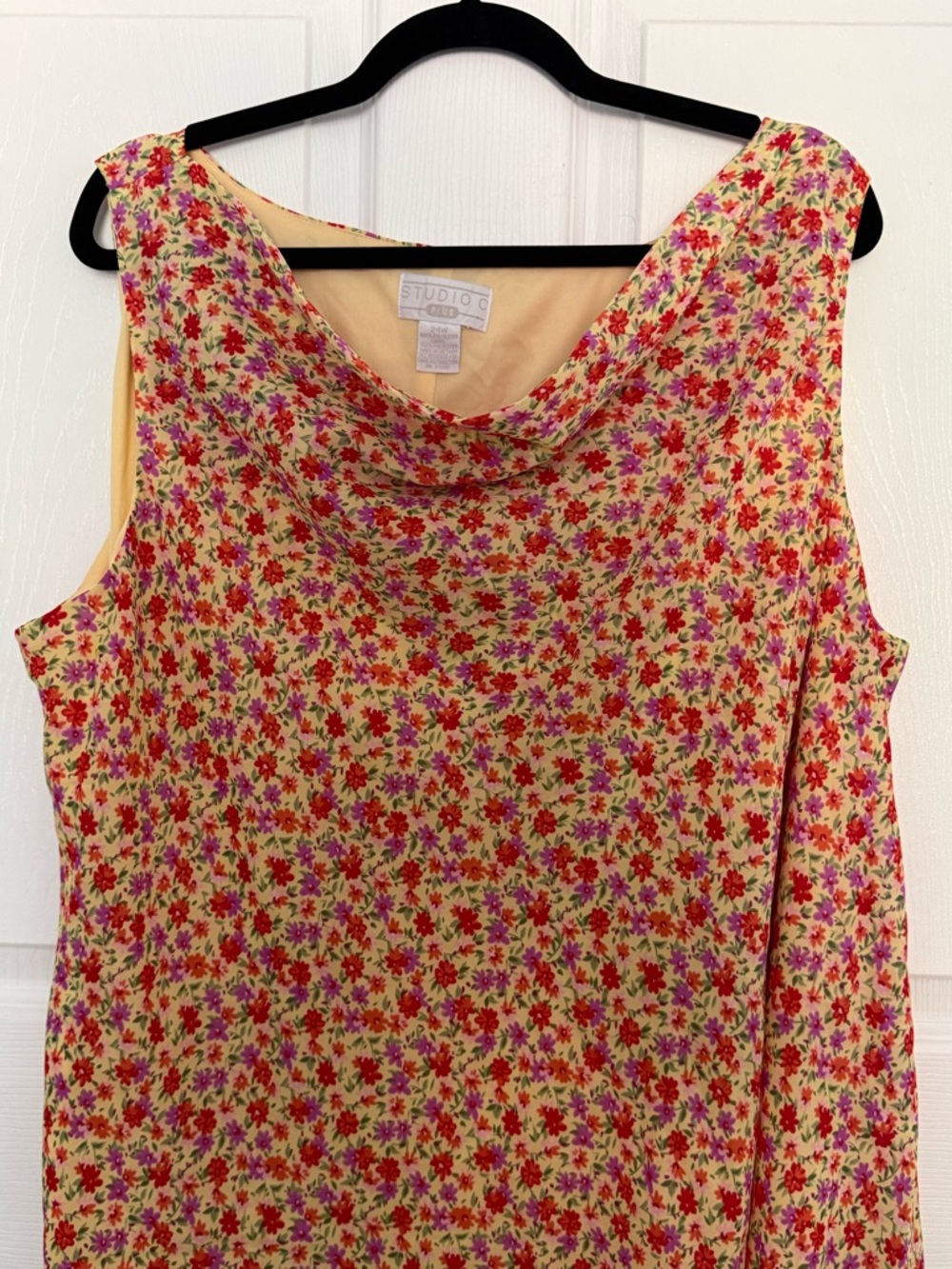 Studio C Plus Floral Dress 24W Yellow Red Sleeveless Midi Plus Size - Picture 2 of 5